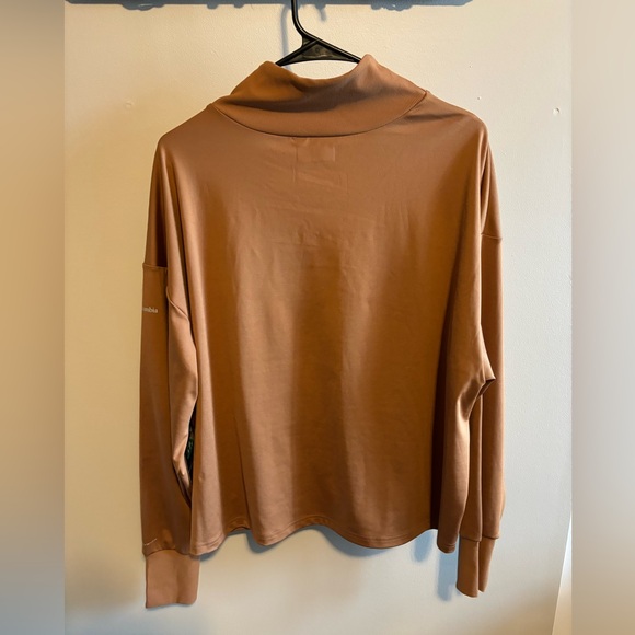 Columbia Women's Uphill Edge Turtleneck Top - Picture 2 of 6